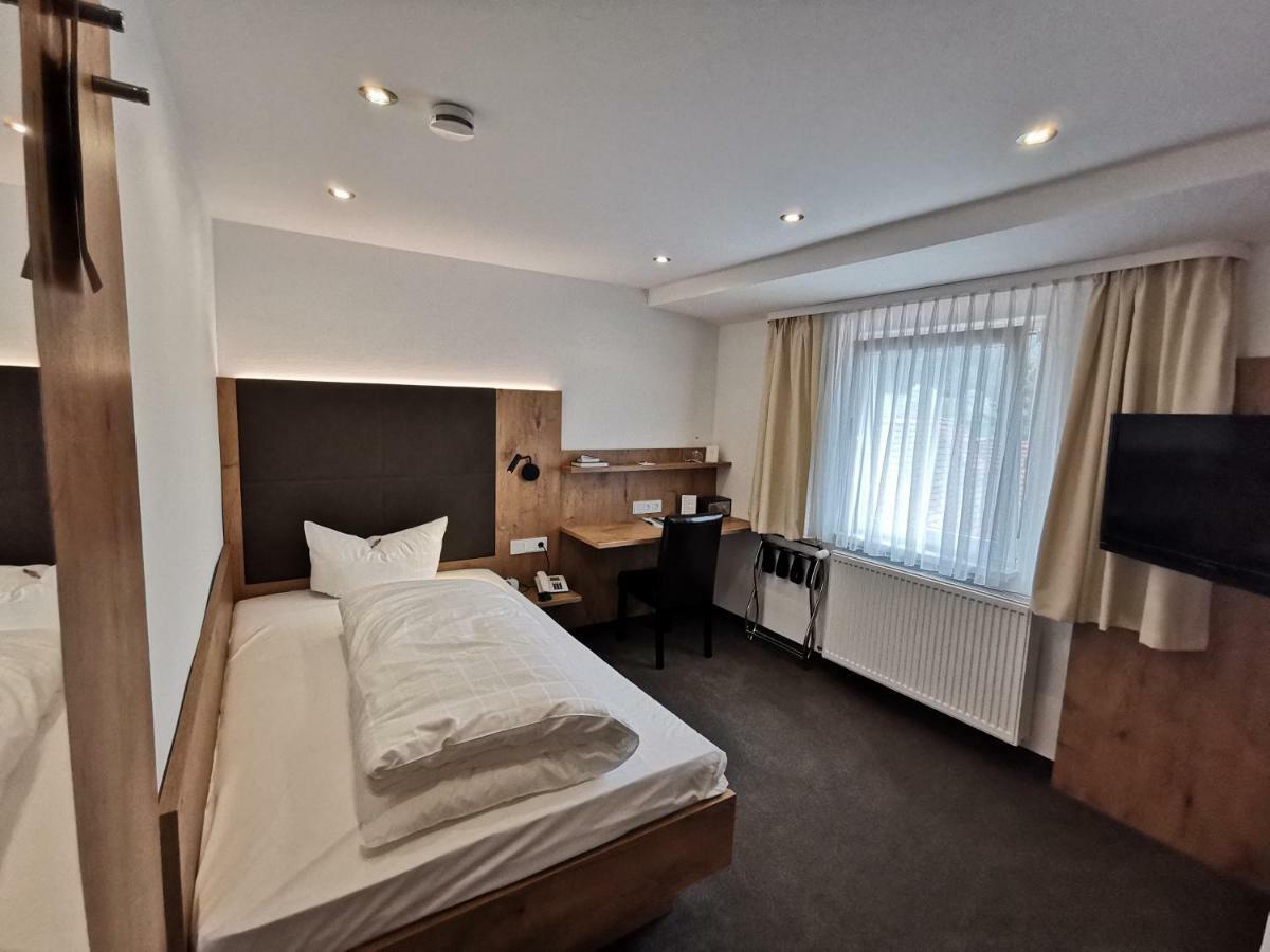 Gaestehaus Dorflinde Grasellenbach 外观 照片